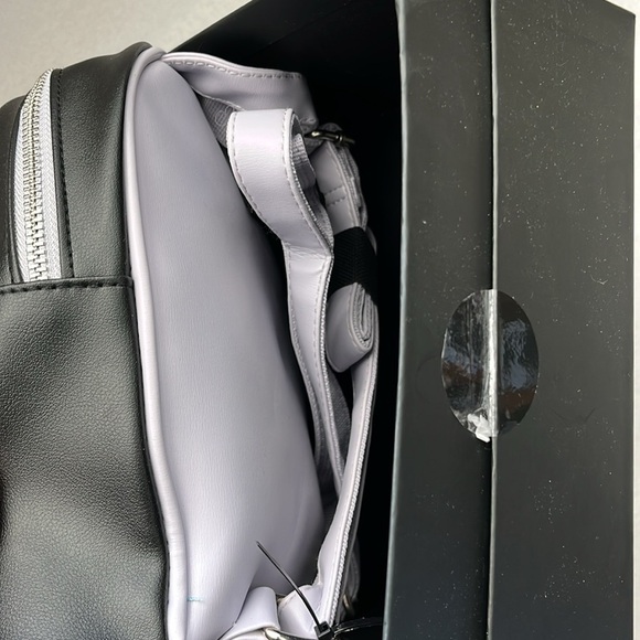 🆕 Nightmare Before Christmas 3 Piece Gift Set Mini Backpack ID Wallet Keychains - Picture 8 of 16